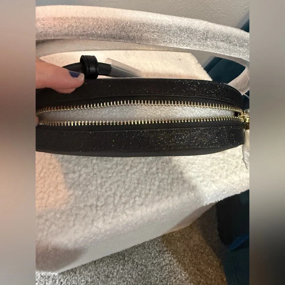 NWT Kate Spade New York glimmer oval camera bag - Picture 14 of 14